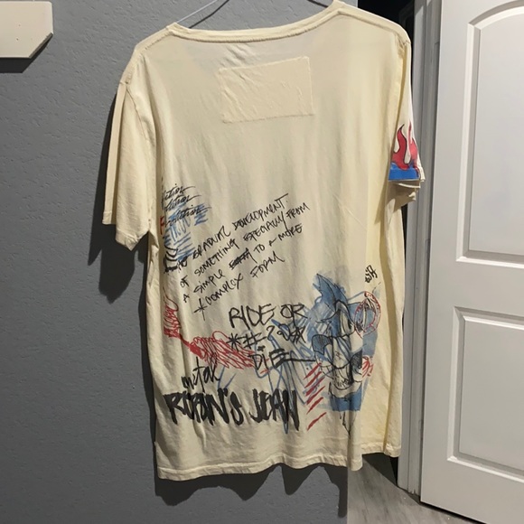 Robins Jean T-shirt - Picture 2 of 5